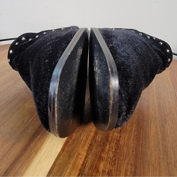 Steven Steve Madden Archie Loafers Size 6 Black Velvet Studded Flats - Picture 7 of 16